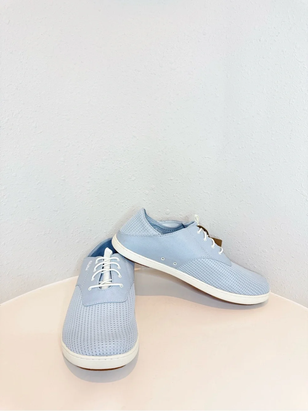OluKai Nohea Moku Men’s Light Blue Denim Canvas Shoes Size 10 NWT